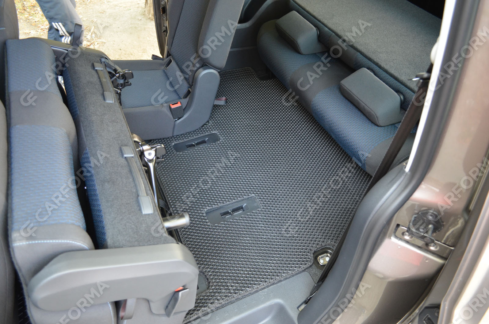 Водительские ворсовые коврики  Volkswagen Caddy (2K) 2003&nbsp;-&nbsp;2020 в Екатеринбурге