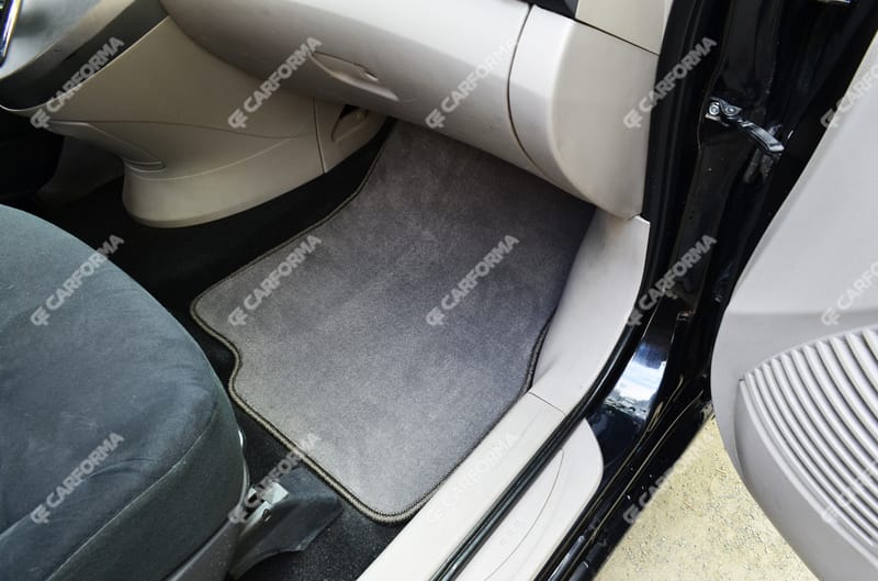 Ворсовые коврики на Mitsubishi Grandis 2003 - 2009 в Екатеринбурге