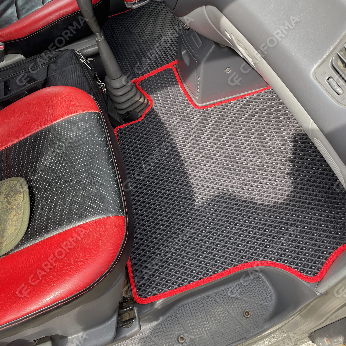 Ворсовые коврики на Mitsubishi Space Gear 1994&nbsp;-&nbsp;2007 в Екатеринбурге