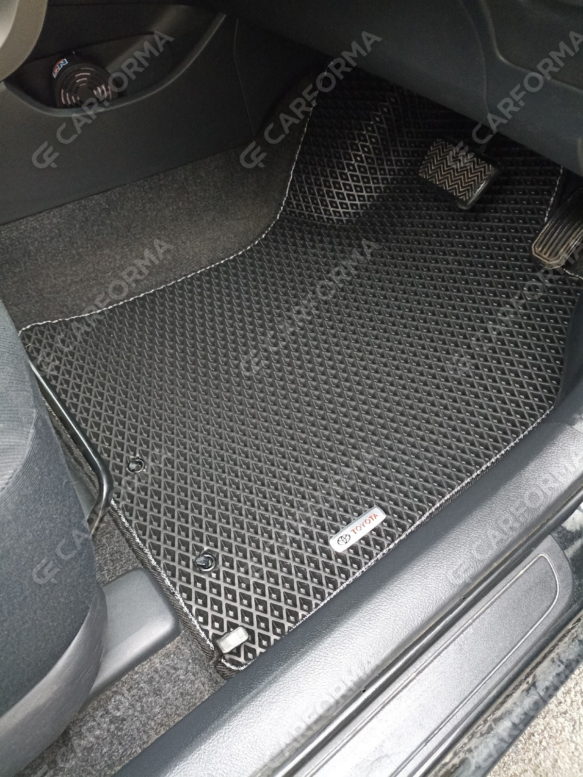 Коврики на Toyota Corolla Axio (E14) 2006&nbsp;-&nbsp;2012 в Екатеринбурге