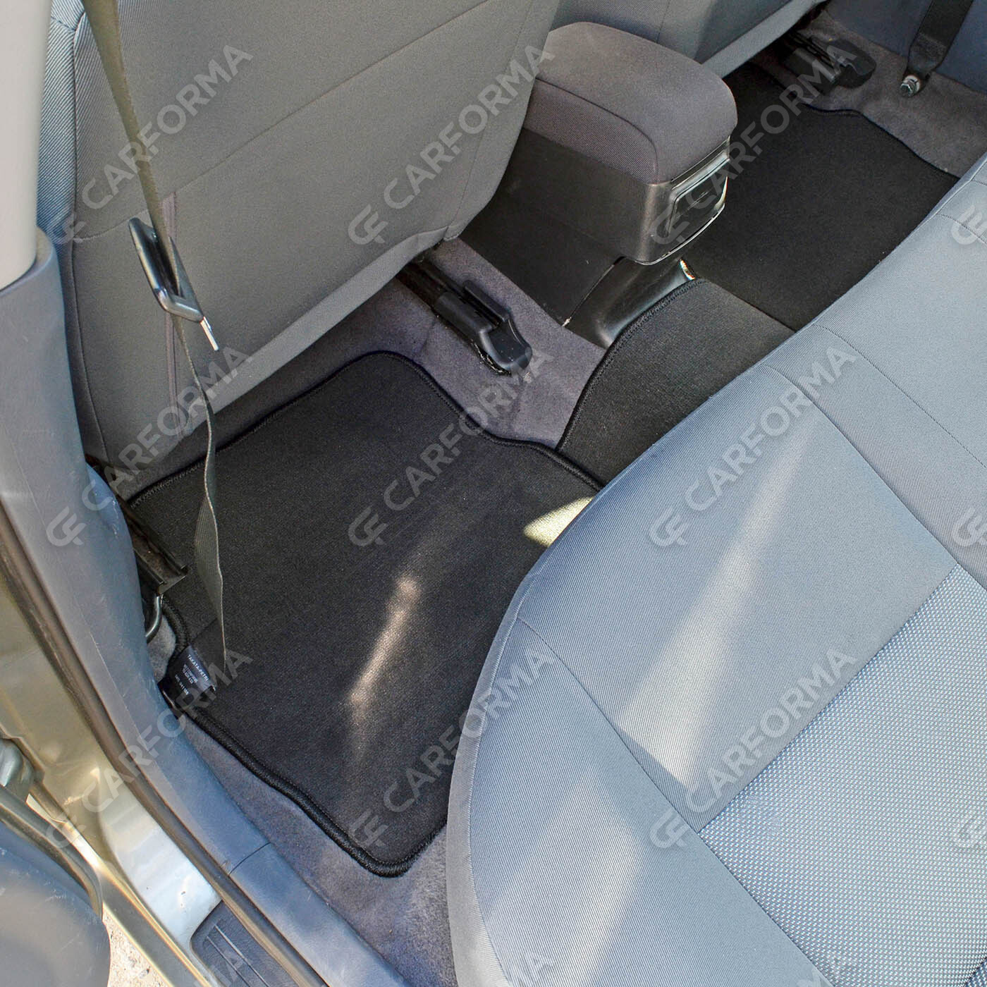Коврики на Nissan Almera 2 (N16) 2000&nbsp;-&nbsp;2006 в Екатеринбурге