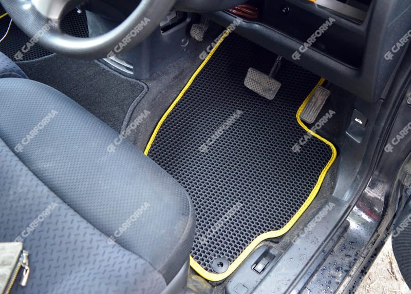 Ворсовые коврики на Honda Mobilio Spike 2002 - 2008 в Екатеринбурге