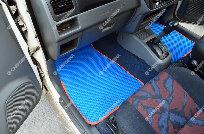 Ворсовые коврики на Nissan Kix 2008 - 2012 в Екатеринбурге