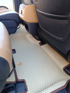 Коврики на KIA Carnival IV 9 мест 2020 - 2025 в Екатеринбурге Коврики на KIA Carnival IV 9 мест 2020 - 2025 в Екатеринбурге