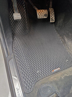 Коврики на Jeep Grand Cherokee (WK2) 2010 - 2022 в Екатеринбурге Коврики на Jeep Grand Cherokee (WK2) 2010 - 2022 в Екатеринбурге