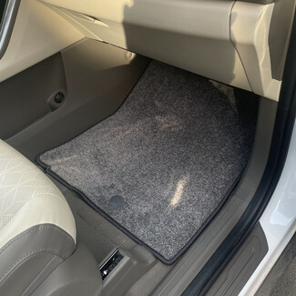 Коврики на KIA Carnival IV 9 мест 2020 - 2025 в Екатеринбурге Коврики на KIA Carnival IV 9 мест 2020 - 2025 в Екатеринбурге