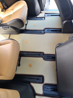 Ворсовые коврики на KIA Carnival IV корейская сборка 2020 - 2025 в Екатеринбурге