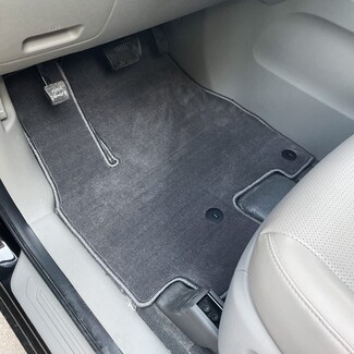 Коврики на KIA Carnival III 7 мест 2014 - 2021 в Екатеринбурге Коврики на KIA Carnival III 7 мест 2014 - 2021 в Екатеринбурге