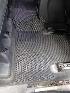 Коврики на Jeep Grand Cherokee (WK2) 2010 - 2022 в Екатеринбурге