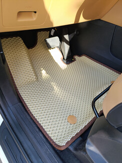 Коврики на KIA Carnival IV 7 мест с оттоманками 2020 - 2025 в Екатеринбурге Коврики на KIA Carnival IV 7 мест с оттоманками 2020 - 2025 в Екатеринбурге