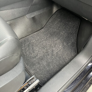 Водительские ворсовые коврики  Volkswagen Caddy (2K) 2003&nbsp;-&nbsp;2020 в Екатеринбурге