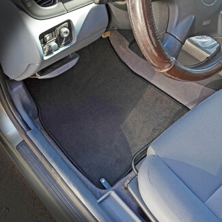 Коврики на Nissan Almera 2 (N16) 2000&nbsp;-&nbsp;2006 в Екатеринбурге