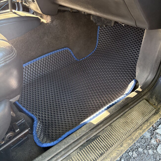 EVA коврики на Jeep Grand Cherokee (ZJ) 1992 - 1999 в Екатеринбурге EVA коврики на Jeep Grand Cherokee (ZJ) 1992 - 1999 в Екатеринбурге