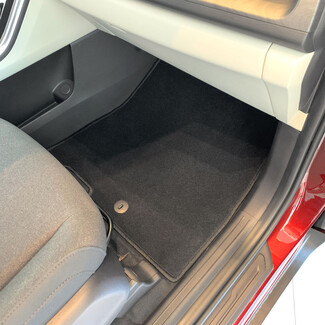 Коврики на KIA Carnival IV 8 мест 2020 - 2025 в Екатеринбурге Коврики на KIA Carnival IV 8 мест 2020 - 2025 в Екатеринбурге