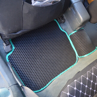 Коврики на Toyota Corolla II (L50) 1994 - 1999 в Екатеринбурге Коврики на Toyota Corolla II (L50) 1994 - 1999 в Екатеринбурге