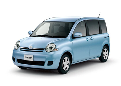 Коврики на Toyota Sienta I 2003 - 2015 в Екатеринбурге