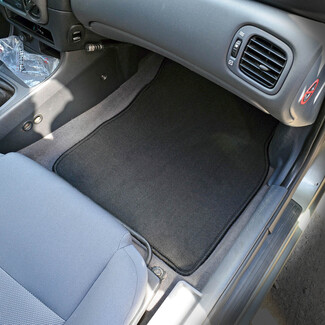 Коврики на Nissan Almera 2 (N16) 2000&nbsp;-&nbsp;2006 в Екатеринбурге